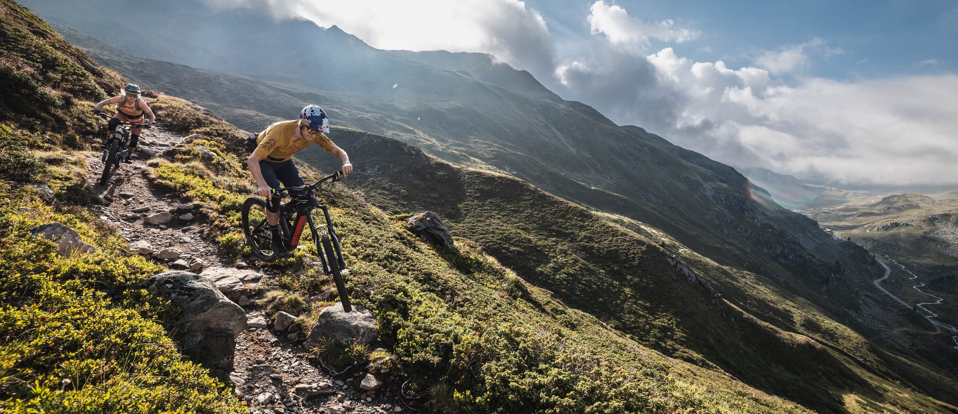 Expert tips on weather forecasting for hiking and cycling 