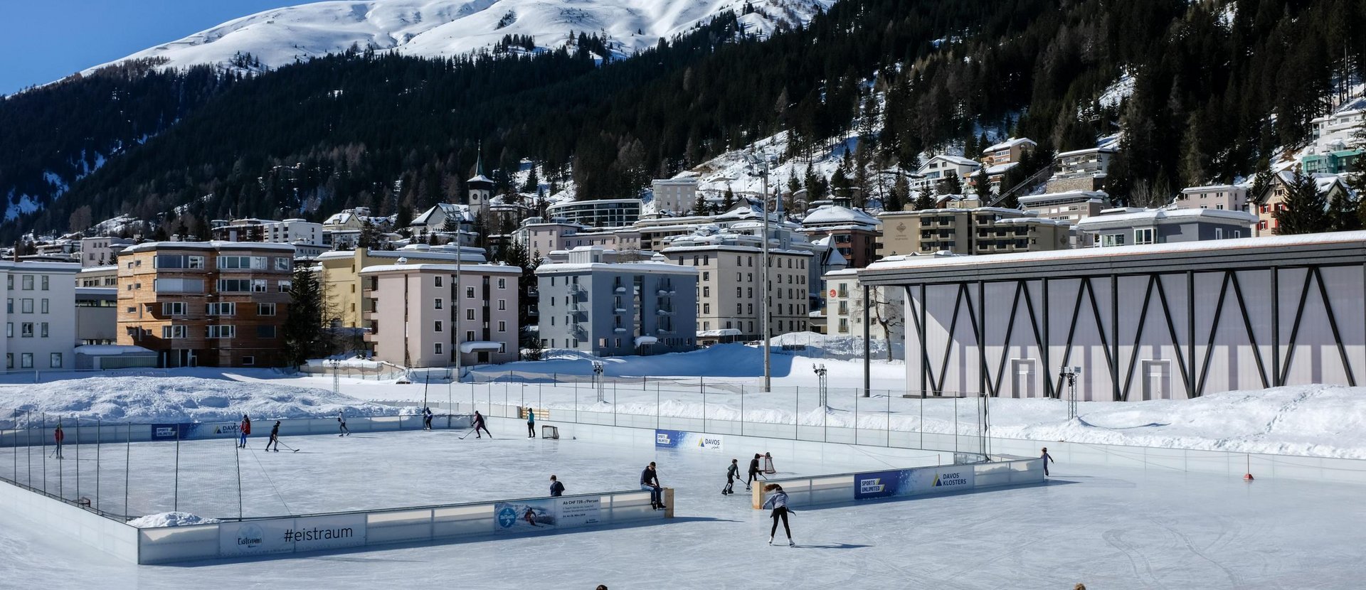Aanvrager Televisie kijken pak Sports centres in winter | Davos Klosters