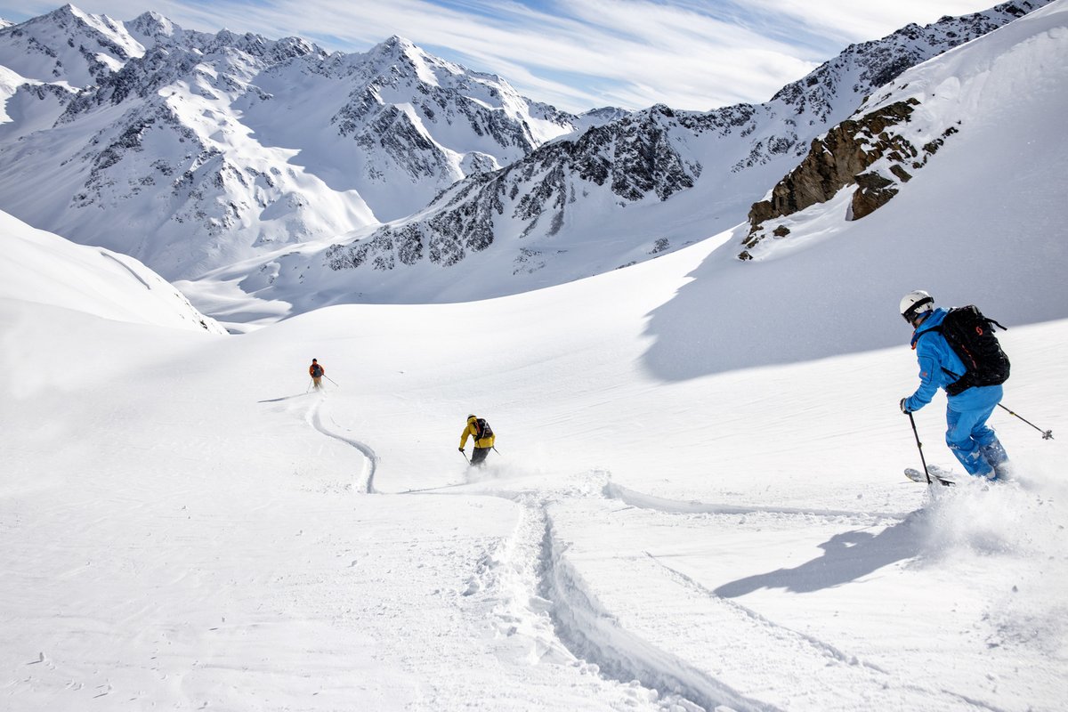 Tip: Springtime is ski touring time | Davos Klosters